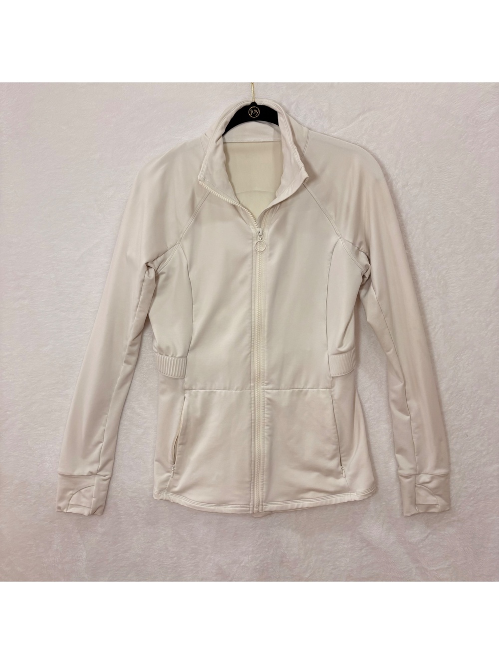Fabletics Cream Full Zip Athletic Jacket Women’s M Thumbhole Pockets Activewear